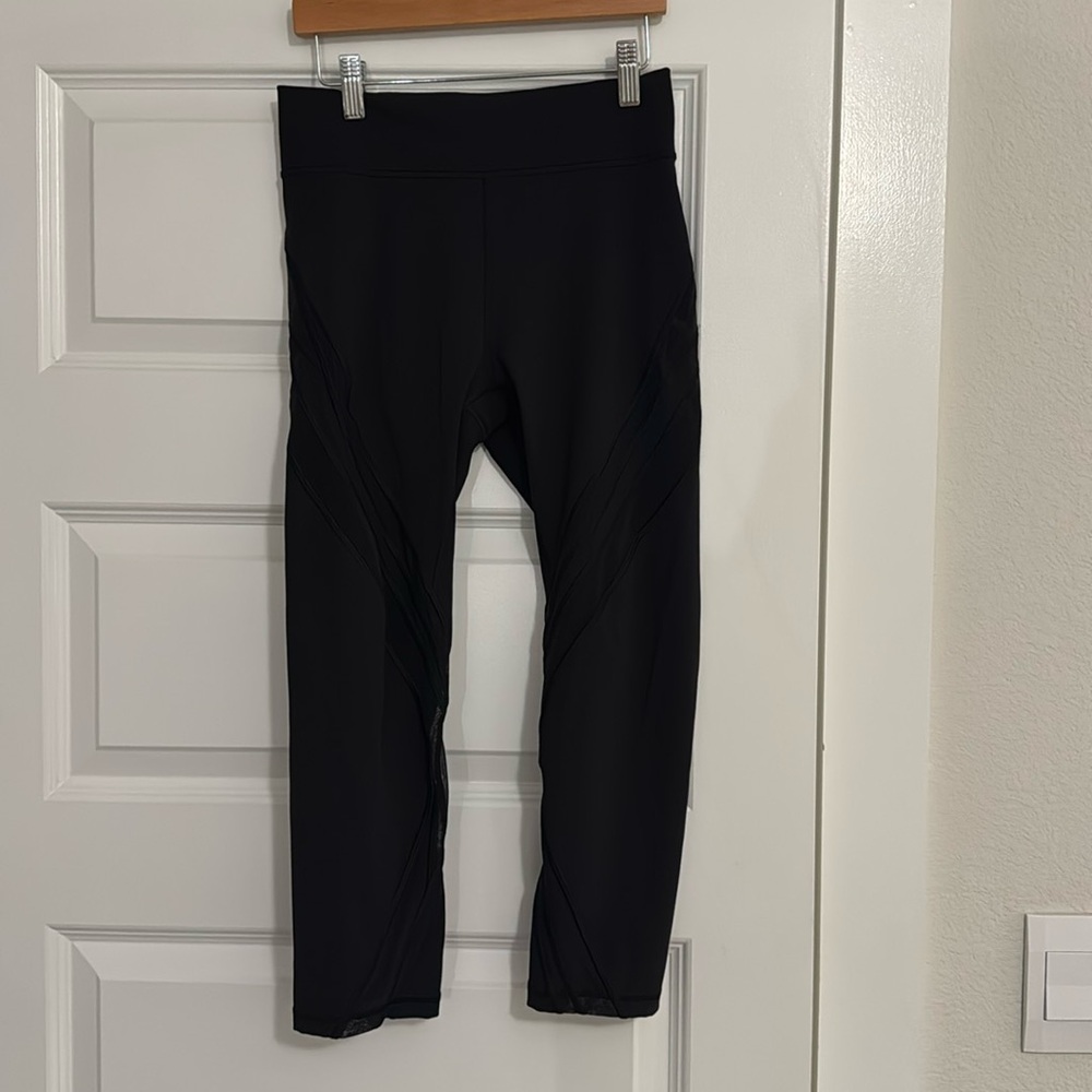 Lululemon Cropped Pants with mesh detailing